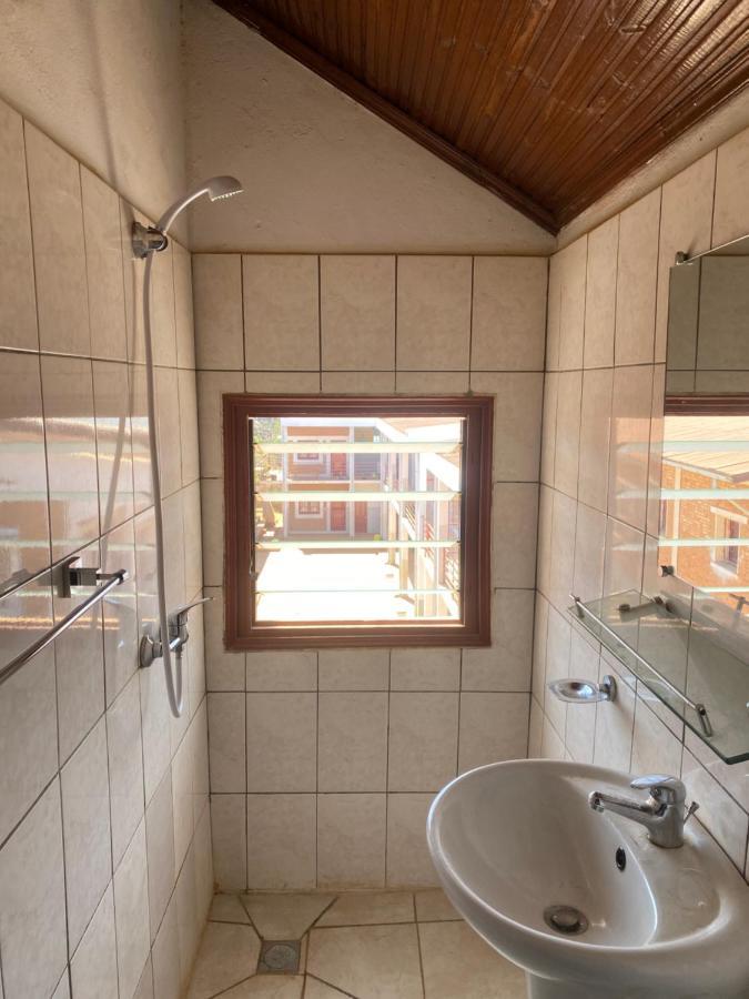 Lycee Picot De Cloriviere Dont Les Revenus Financent L'Education Des Eleves Apartman Antsirabe Kültér fotó